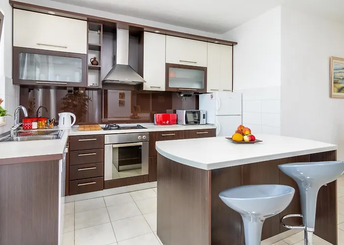 Apartman With Parking Space Klis, Split - 16979 *